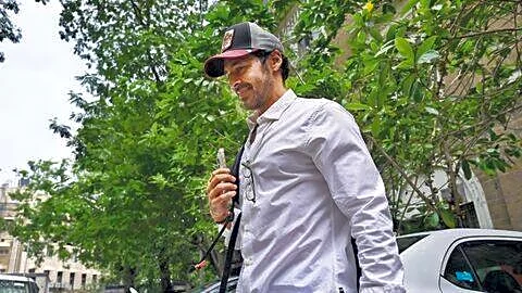 Mumbai Police question Dino Morea again in Mithi desilting scam