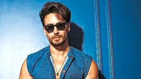 Mumbai Police find 2 Surat pistols linked to Tiger Shroff