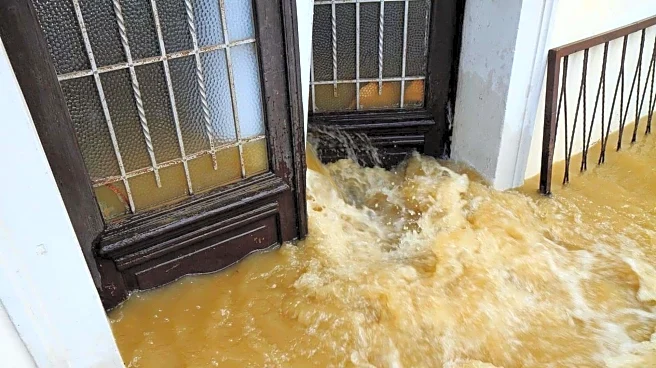 Water tank with 1.35-crore-liter capacity bursts in Kochi; houses flooded
