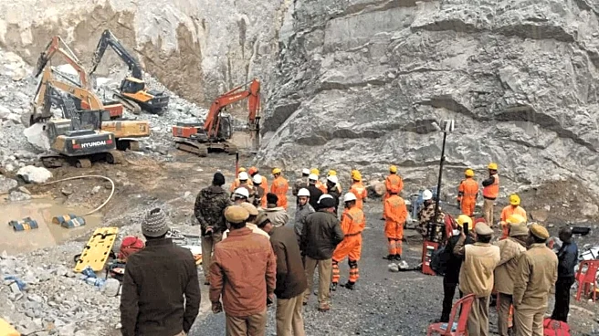 Sonbhadra stone mine collapse: Panic as 10 workers still trapped