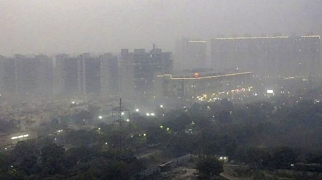 Delhi's air quality slips into 'severe' category, AQI crosses 400