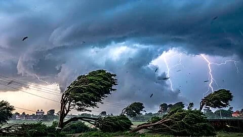 IMD warns northern India of thunderstorms and strong winds