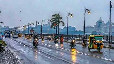 Telangana yellow alert: Hyderabad to see thunderstorms, lightning and 36-40°C