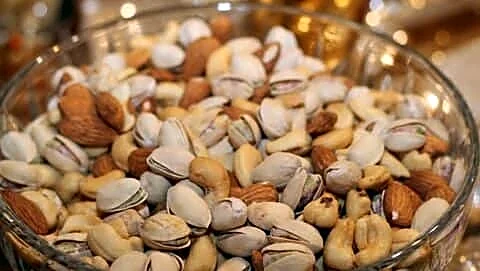 Raisins dates pistachios cost 20-30% amid Iran Afghanistan tensions