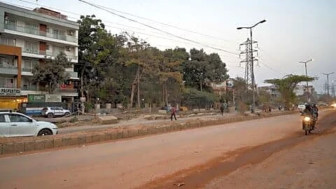 India's road construction slows amid U.S.-Iran conflict material shortages