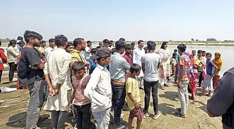 Boat carrying 25 capsizes in Bagmati river killing Gulshan Khatun