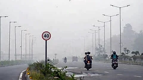 Delhi-NCR witnesses unusual shallow fog Saturday morning after rain