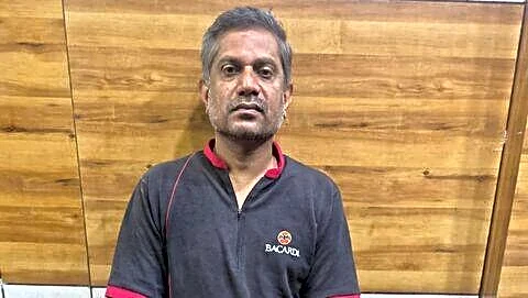 Allegedly 1,500 fake bomb threats by Shrinivas Luis to courts