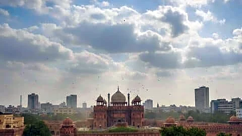 After rain and hail, Delhi-NCR warms to about 34°C Monday