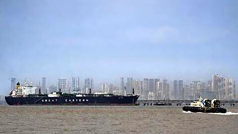 Indian LPG carriers cross Strait of Hormuz safely amid tensions