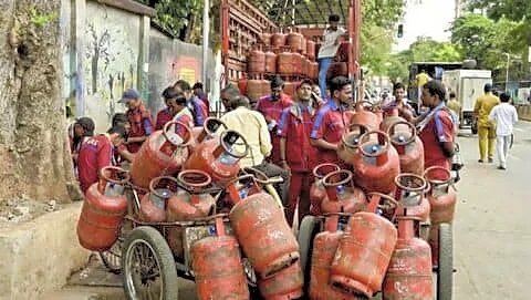 India's LPG production slips as Nayara Energy Vadinar shutdown looms