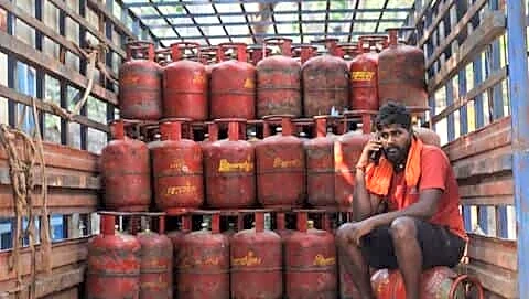 Government doubles 5-kg free trade LPG supply for migrant workers