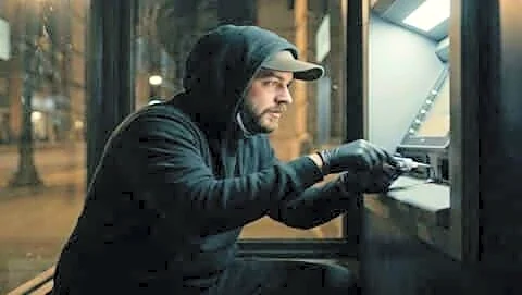 Delhi Police arrest 3 in ₹35,000 ATM glue helpline scam