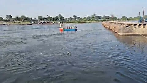 Punjab pilgrims' boat capsizes near Mathura, 11 dead, 4 missing