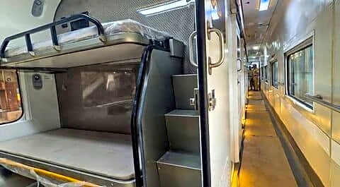 Ashwini Vaishnaw announces 13 hours Mumbai Bengaluru Vande Bharat sleeper service