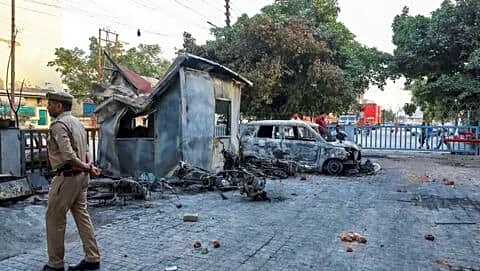 Uttar Pradesh government raises workers wages after Noida protests