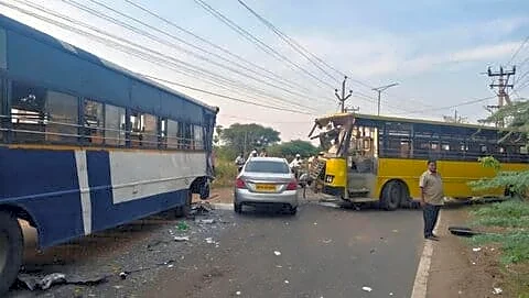APSRTC and VVIT busses collide near Undavalli Caves, minor injuries
