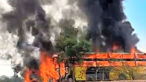 Six killed as car caught fire in Devapur bus collision