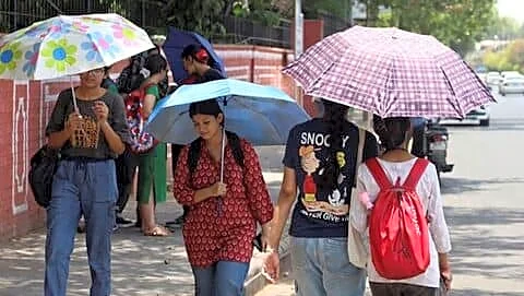 Heat wave pushes Indian schools to adjust schedules and exams