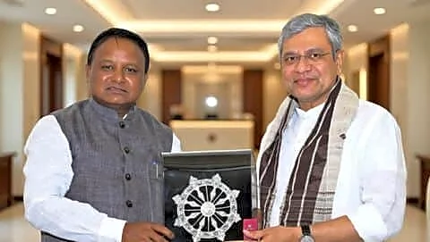 Ashwini Vaishnaw says over ₹90,000cr railway projects across 30 districts