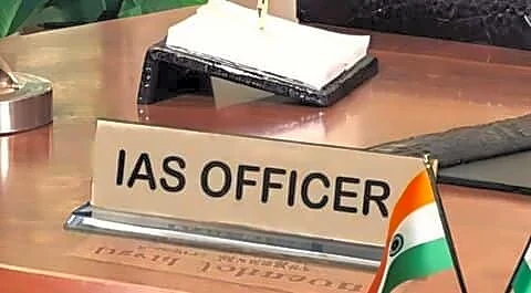Uttar Pradesh transfers 64 IAS officers, appoints 25 new DM's