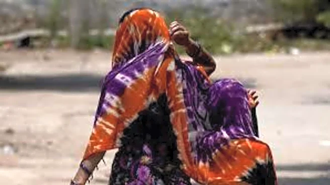 IMD warns of heatwaves, thunderstorms across India till April 25