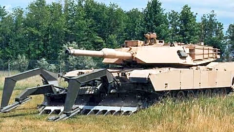 Defense Ministry signs ₹975cr trawl contract for T-72, T-90