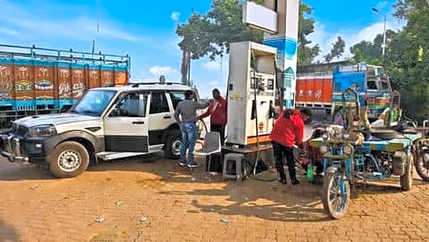 Indian diesel prices remain unchanged despite Iran conflict oil volatility