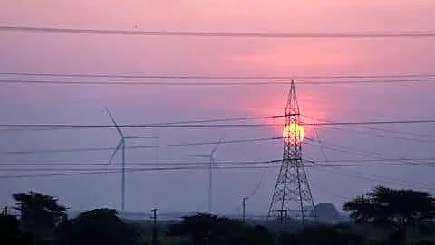 India records 5-year high 252 GW amid early heat wave