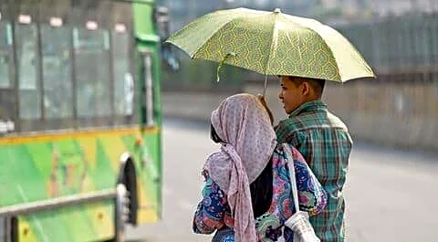 Rekha Gupta unveils Delhi heat wave action plan for commuters