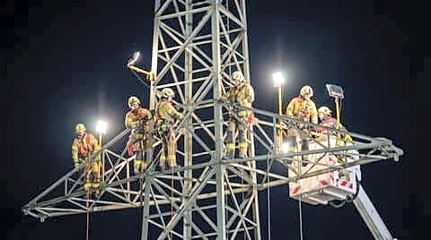 Drunk man atop Pimpri-Chinchwad high tension tower sparks hours-long rescue