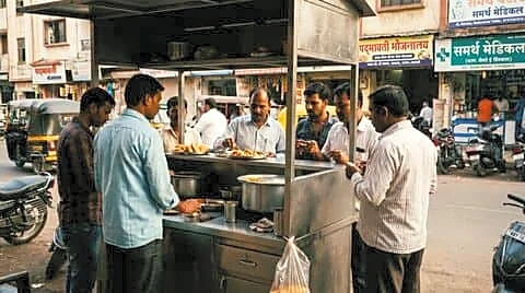 Mumbai food vendors struggle as commercial LPG cylinder prices rise