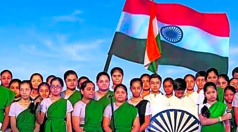 Union Cabinet seeks Vande Mataram as 2nd national anthem