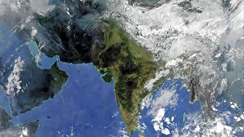 Northwest India briefly clears as western disturbance due May 11-13