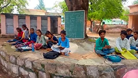 NITI Aayog report finds schools lack electricity and sanitation facilities