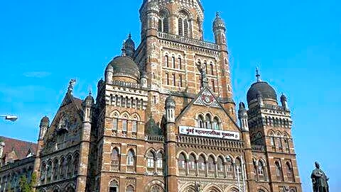 BMC proposes 40% hike in Mumbai parking fees since 2021