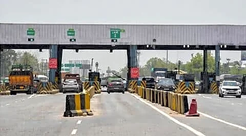 Delhi gets MLFF plaza at Mundka-Bakkarwala thanks to Nitin Gadkari