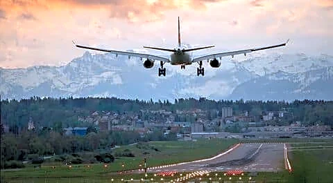 Government asks Supreme Court to pause airfare case pending rules