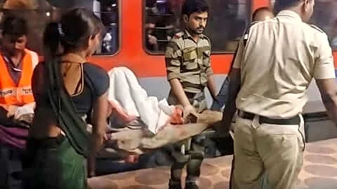 Rukhsana Khatun gives birth on Pune-Supaul Express with RPF aid