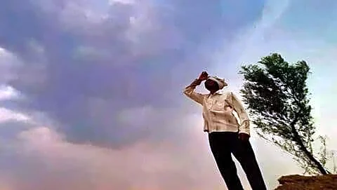 IMD forecasts favorable southwest monsoon near islands, Kerala June 1