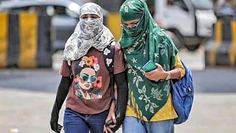 Thundersqualls and 45 Celsius heat grip parts of India