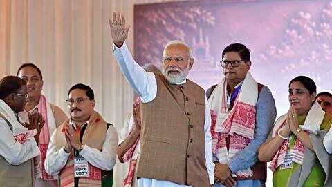 Pune locals urge leaders to model Modi's fuel conservation appeal