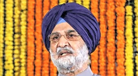 LG Sandhu directs DDA to complete desilting by June 15