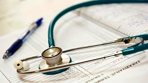 India considers capping private hospital fees under Clinical Establishment Act