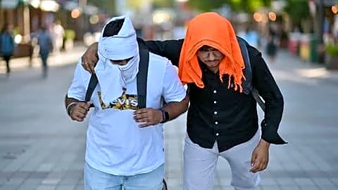 IMD issues yellow alert for Mumbai amid humid 35°C forecast