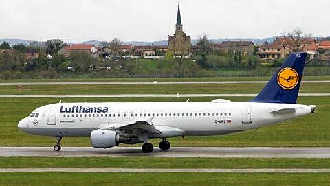 Lufthansa flight from Frankfurt to Hyderabad receives bomb threat email