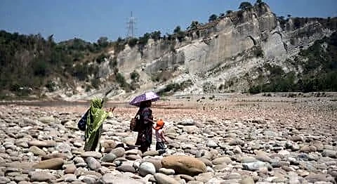 Jammu and Kashmir faces water shortage and many power outages