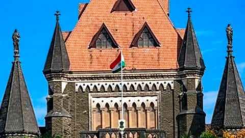Bombay HC protects Maharashtra petitioner schools from losing government grants