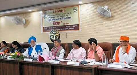 Hardeep Singh Puri reviews Varanasi infrastructure, seeks 6-month action plan