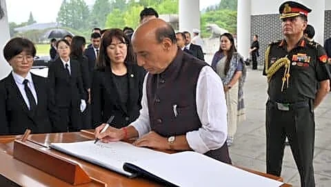 India and South Korea sign Seoul defense pact on cybersecurity